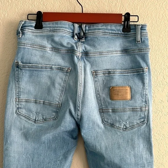 Zara Women's Ripped High Rise Jeans Sizes 32 - Picture 6 of 6